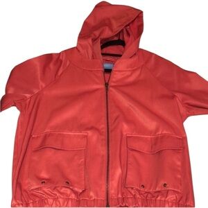 Simply Vera Vera Wang size  large coral zip front removable hooded bomber jacket